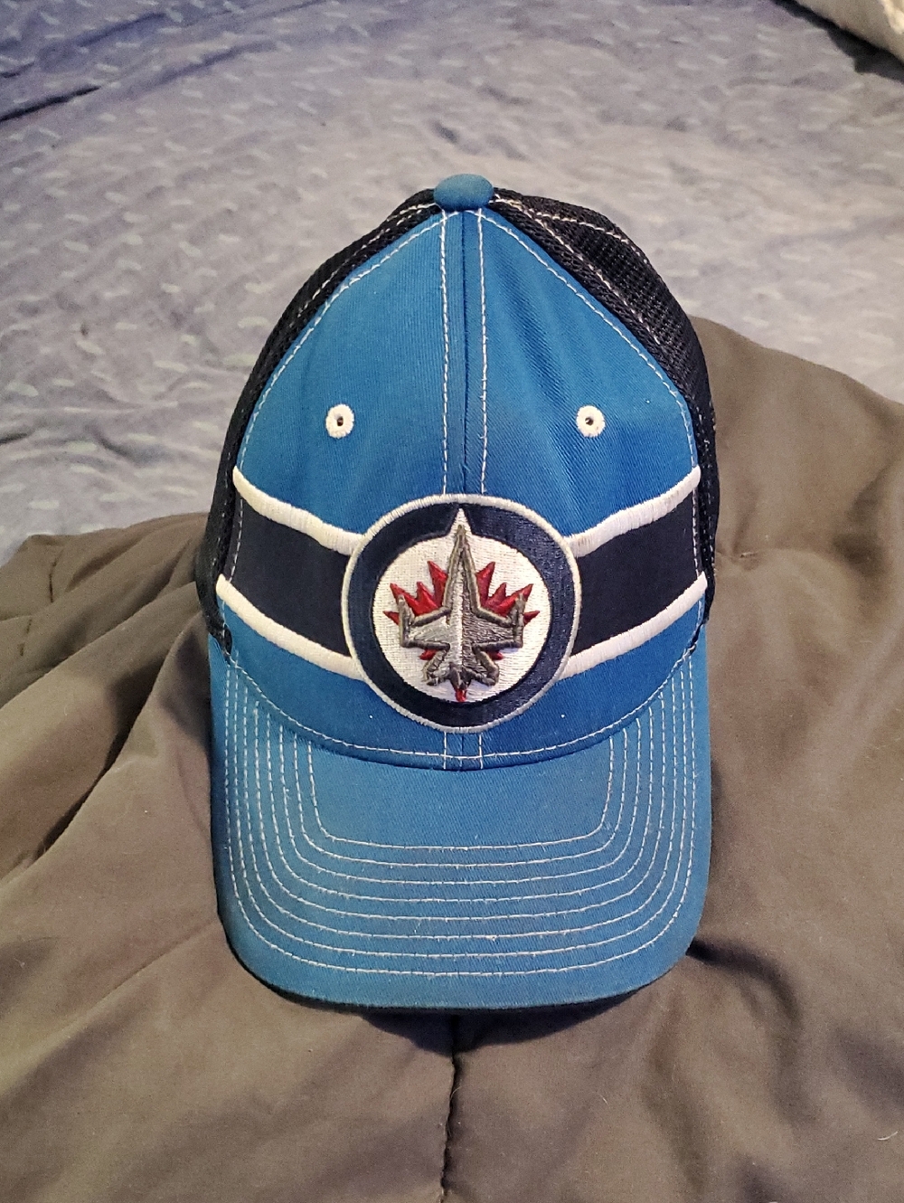 NHL Winnipeg Jets Old Time Hockey Flex fit Hat..🏒